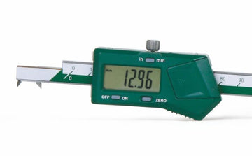 Insize 1122 digital inside point caliper with green body and LCD display 12,96 mm