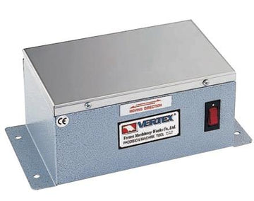 Επιτραπέζιος απομαγνητιστής Vertex VDM-8-220-CED με μεταλλικό καπάκι και διακόπτη on/off στο πλάι
